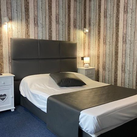 Hotel Le Faisan Montlucon Luaran gambar
