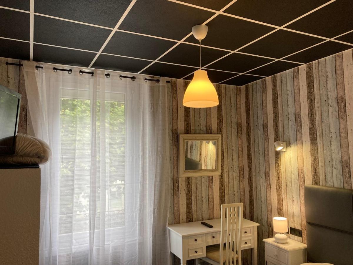 Hotel Le Faisan Montlucon Luaran gambar