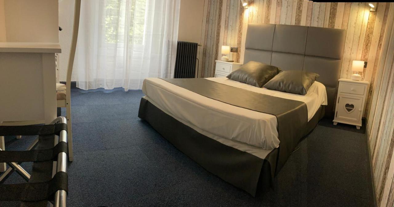 Hotel Le Faisan Montlucon Luaran gambar
