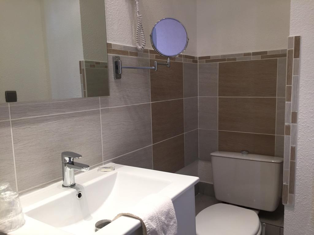 Hotel Le Faisan Montlucon Bilik gambar