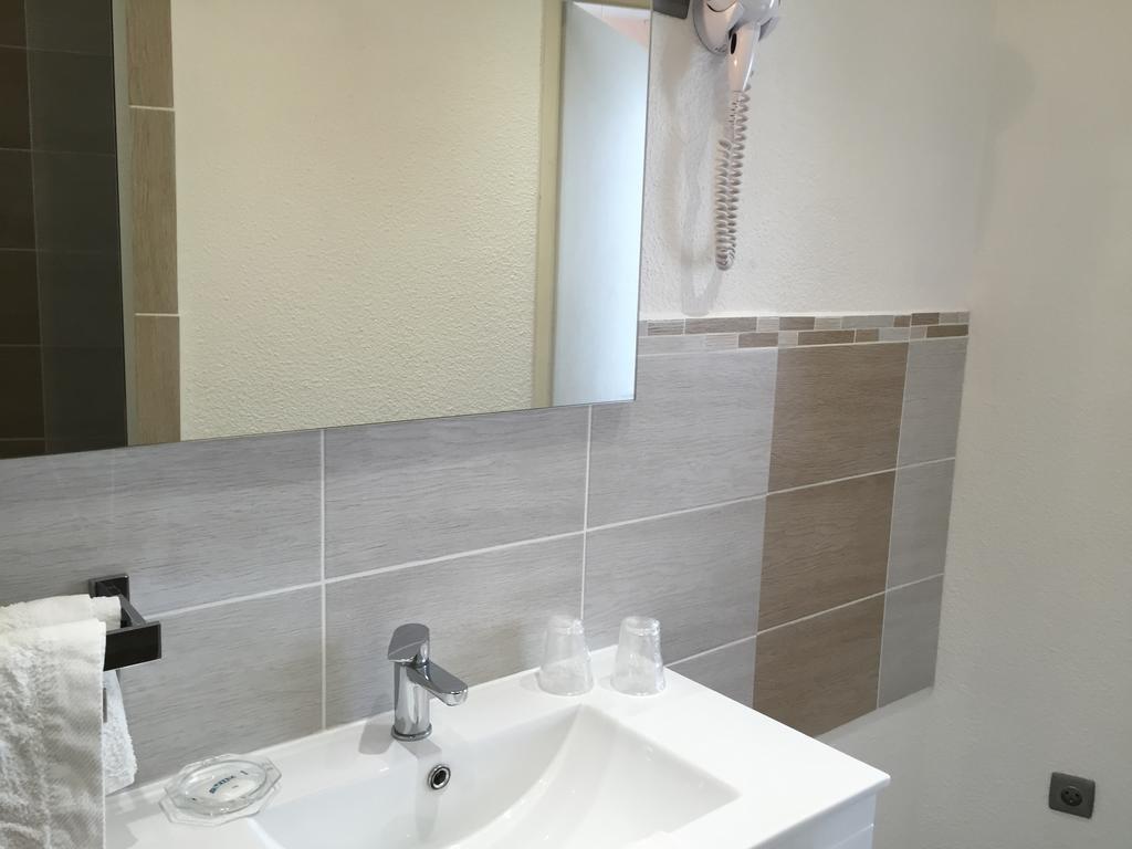 Hotel Le Faisan Montlucon Luaran gambar