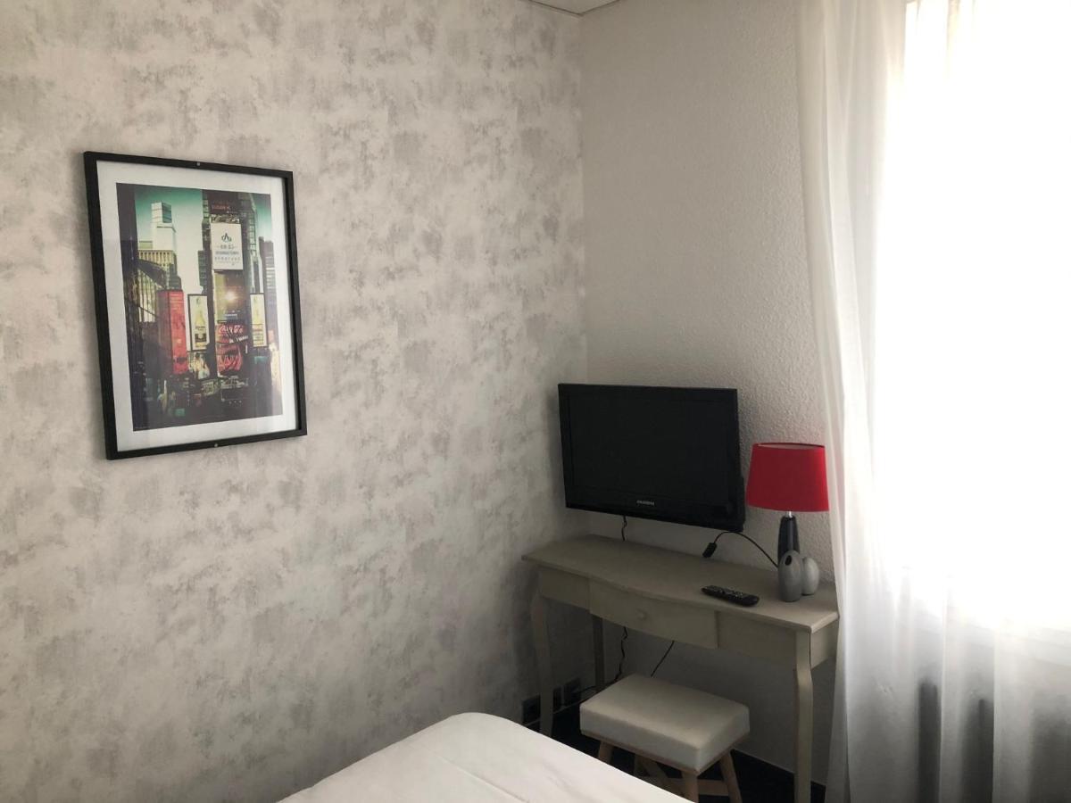 Hotel Le Faisan Montlucon Luaran gambar