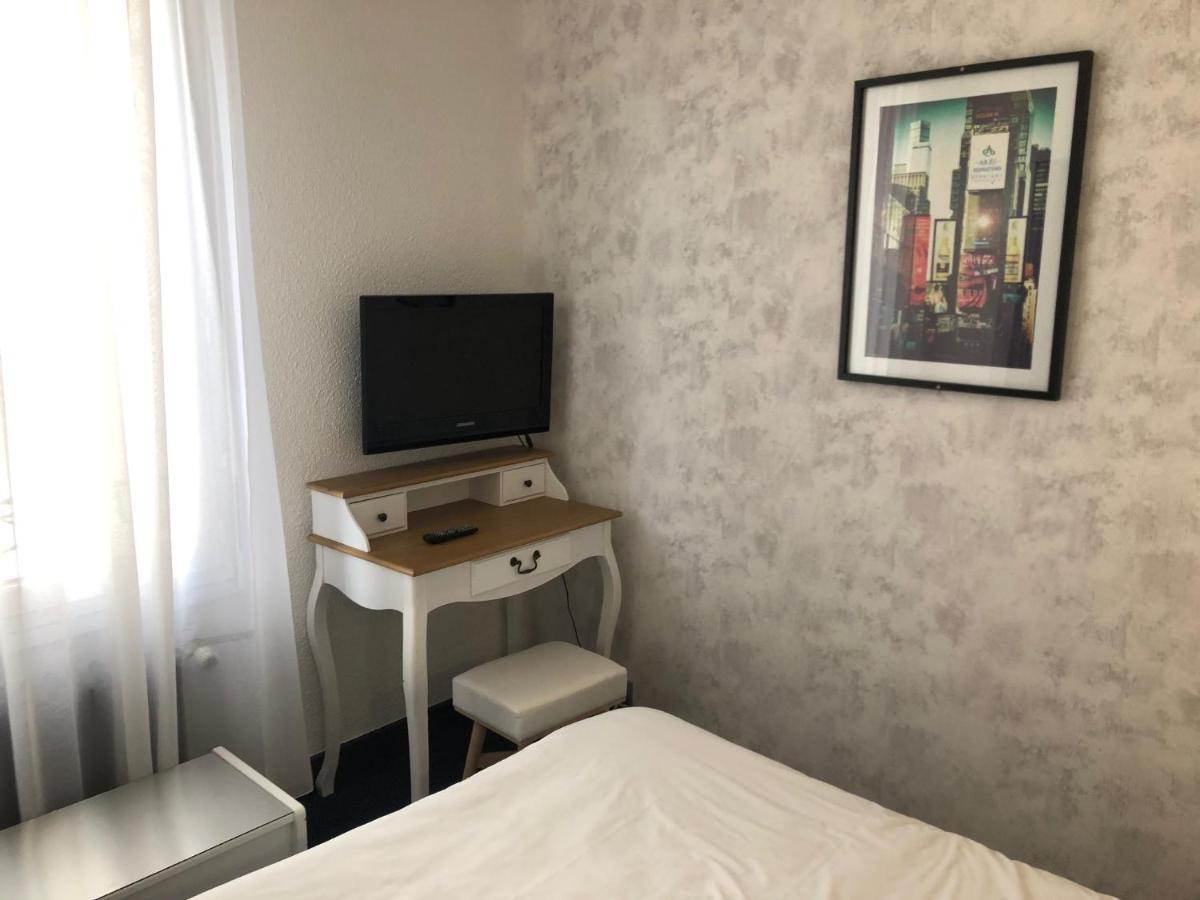 Hotel Le Faisan Montlucon Luaran gambar